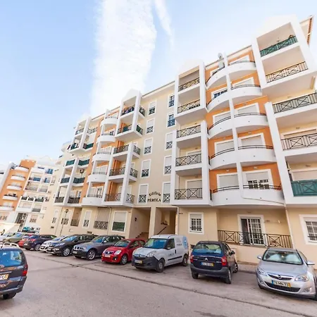 A54 - Perola In Armação de Pêra