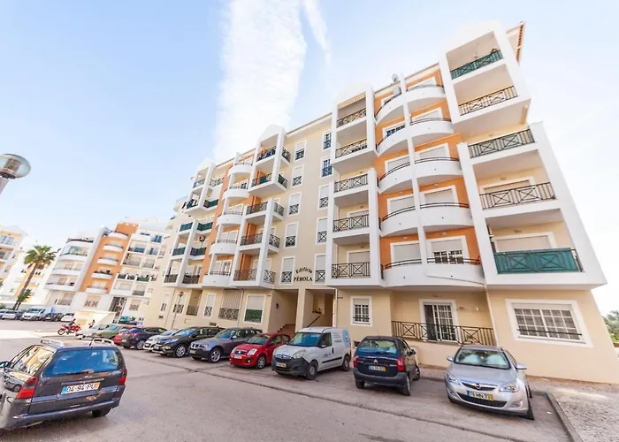 A54 - Perola In Armação de Pêra